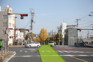 4. 「北新橋西詰」をこえて、300mほどまっすぐ走ります。